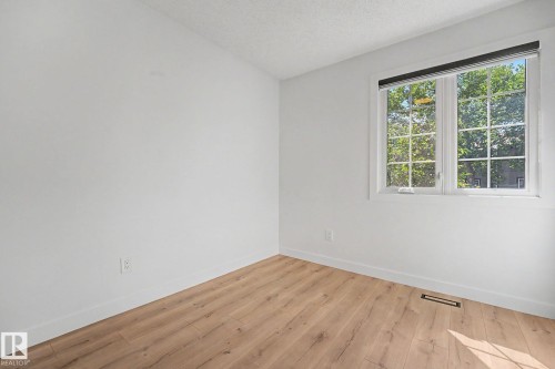 17084 67 Avenue Nw, Edmonton, AB - Indoor Photo Showing Other Room