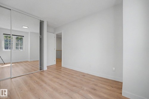 17084 67 Avenue Nw, Edmonton, AB - Indoor Photo Showing Other Room