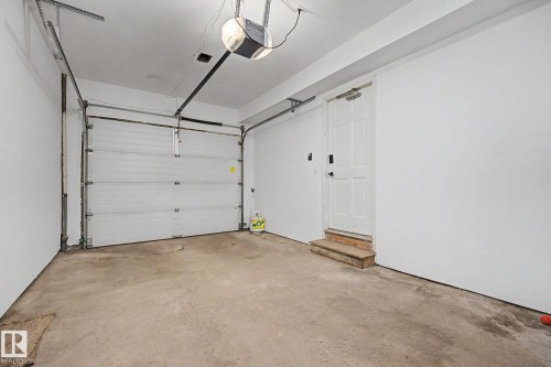 17084 67 Avenue Nw, Edmonton, AB - Indoor Photo Showing Garage