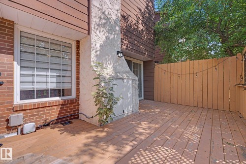 17084 67 Avenue Nw, Edmonton, AB - Outdoor
