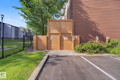 17084 67 Avenue Nw, Edmonton, AB - Outdoor