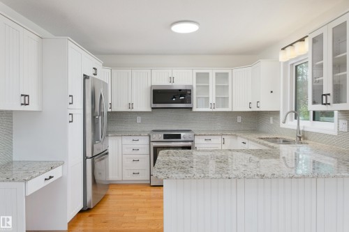 5407 60 Ave, Barrhead, AB - Indoor Photo Showing Kitchen With Upgraded Kitchen