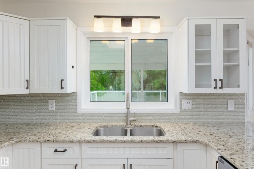 5407 60 Ave, Barrhead, AB - Indoor Photo Showing Kitchen With Double Sink With Upgraded Kitchen