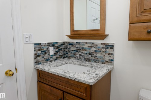 5407 60 Ave, Barrhead, AB - Indoor Photo Showing Bathroom