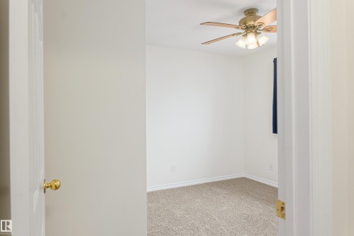 5407 60 Ave, Barrhead, AB - Indoor Photo Showing Other Room