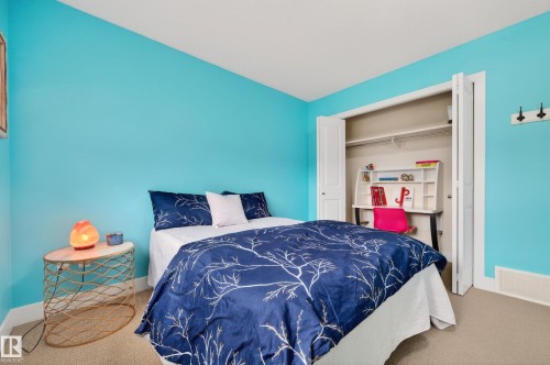 21147 48 Avenue, Edmonton, AB - Indoor Photo Showing Bedroom