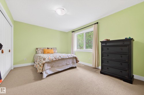 21147 48 Avenue, Edmonton, AB - Indoor Photo Showing Bedroom