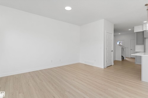 1852 187 Street Nw, Edmonton, AB - Indoor Photo Showing Other Room