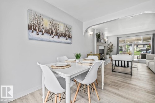 9304 128A Avenue Nw, Edmonton, AB - Indoor Photo Showing Dining Room