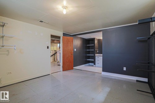 4921 54 Avenue, Stony Plain, AB - Indoor