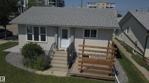 4921 54 Avenue, Stony Plain, AB - Outdoor