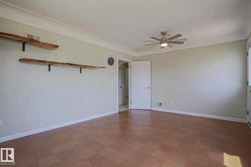 4921 54 Avenue, Stony Plain, AB - Indoor Photo Showing Other Room
