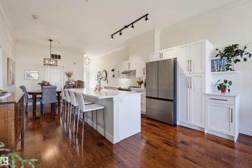 #511 9503 101 Av Nw, Edmonton, AB - Indoor Photo Showing Kitchen With Upgraded Kitchen