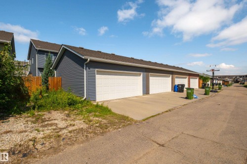 2627 Maple Way Nw, Edmonton, AB - Outdoor