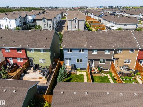 2627 Maple Way Nw, Edmonton, AB - Outdoor