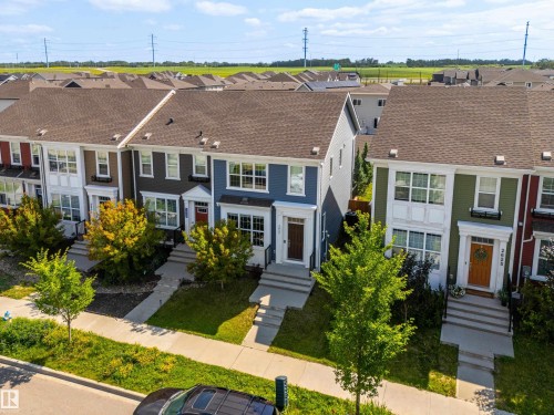 2627 Maple Way Nw, Edmonton, AB - Outdoor With Facade