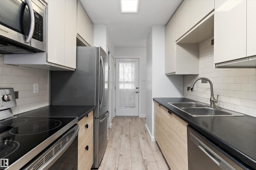 5 Mcleod Place Nw, Edmonton, AB - Indoor Photo Showing Kitchen With Stainless Steel Kitchen With Double Sink