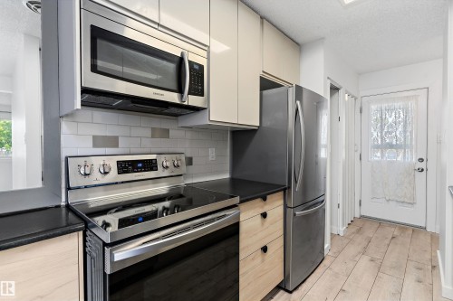 5 Mcleod Place Nw, Edmonton, AB - Indoor Photo Showing Kitchen With Stainless Steel Kitchen