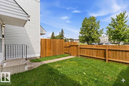 5 Mcleod Place Nw, Edmonton, AB - Outdoor