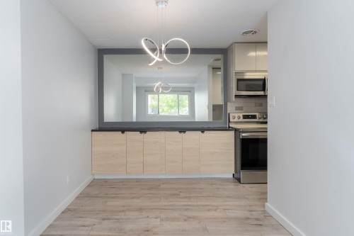 5 Mcleod Place Nw, Edmonton, AB - Indoor