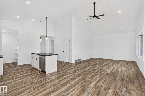 4804 53 Avenue, Thorsby, AB - Indoor