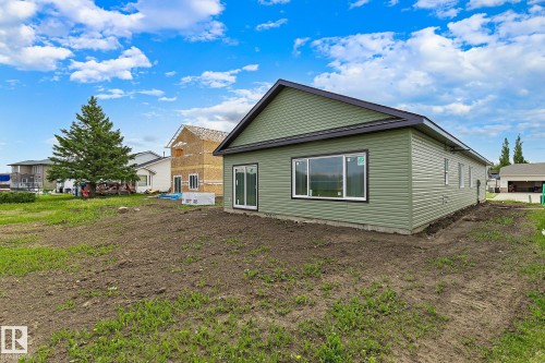4804 53 Avenue, Thorsby, AB - Outdoor