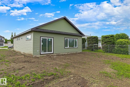 4804 53 Avenue, Thorsby, AB - Outdoor