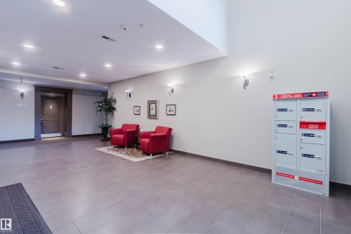 #106 160 Magrath Rd Nw, Edmonton, AB - Indoor