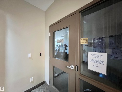 #106 160 Magrath Rd Nw, Edmonton, AB - Indoor Photo Showing Other Room