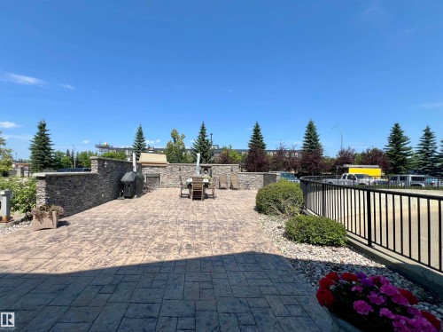 #106 160 Magrath Rd Nw, Edmonton, AB - Outdoor