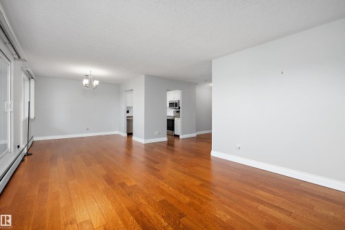 #315 5520 Riverbend Rd Nw, Edmonton, AB - Indoor Photo Showing Other Room