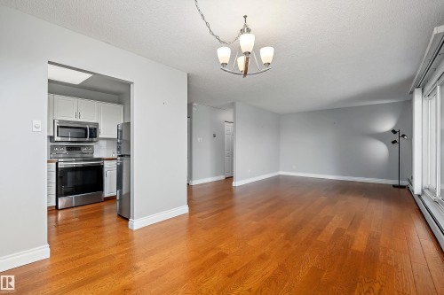 #315 5520 Riverbend Rd Nw, Edmonton, AB - Indoor Photo Showing Other Room