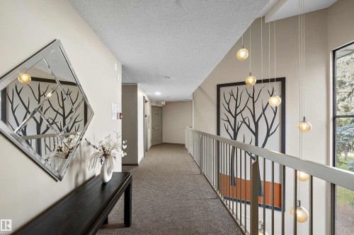 #315 5520 Riverbend Rd Nw, Edmonton, AB - Indoor Photo Showing Other Room