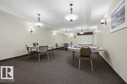 #205 511 Queen St, Spruce Grove, AB - Indoor Photo Showing Other Room