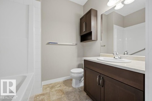 #205 511 Queen St, Spruce Grove, AB - Indoor Photo Showing Bathroom