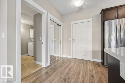 #205 511 Queen St, Spruce Grove, AB - Indoor Photo Showing Other Room