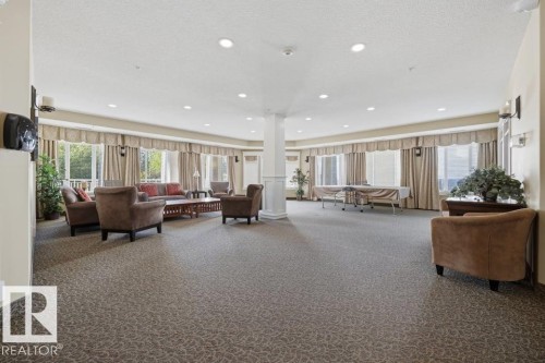 #205 511 Queen St, Spruce Grove, AB - Indoor Photo Showing Other Room