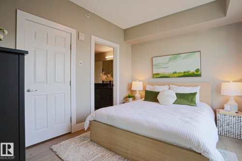 #703 10303 111 St Nw, Edmonton, AB - Indoor Photo Showing Bedroom