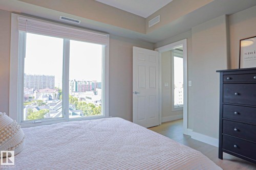 #703 10303 111 St Nw, Edmonton, AB - Indoor Photo Showing Bedroom