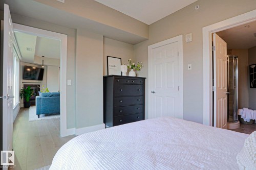 #703 10303 111 St Nw, Edmonton, AB - Indoor Photo Showing Bedroom