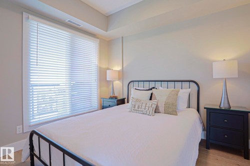 #703 10303 111 St Nw, Edmonton, AB - Indoor Photo Showing Bedroom