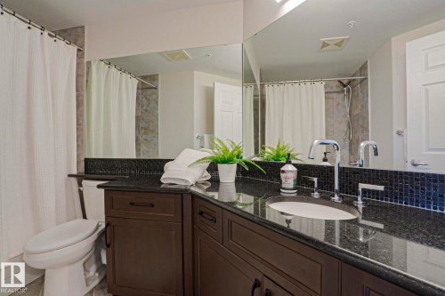 #703 10303 111 St Nw, Edmonton, AB - Indoor Photo Showing Bathroom