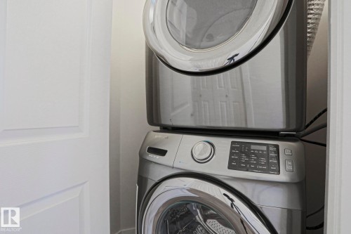 #703 10303 111 St Nw, Edmonton, AB - Indoor Photo Showing Laundry Room