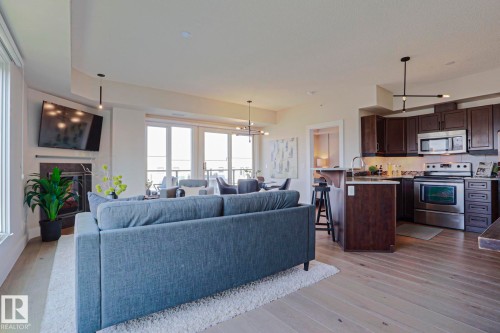 #703 10303 111 St Nw, Edmonton, AB - Indoor