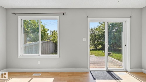 5507 163 Avenue Nw, Edmonton, AB - Indoor Photo Showing Other Room