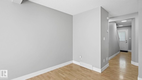 5507 163 Avenue Nw, Edmonton, AB - Indoor Photo Showing Other Room
