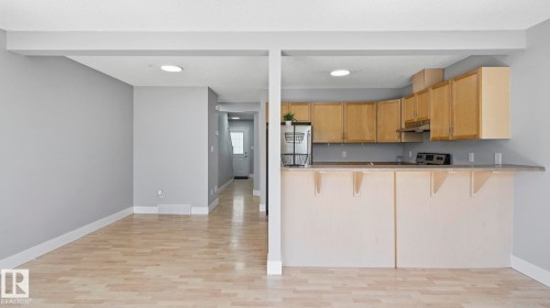 5507 163 Avenue Nw, Edmonton, AB - Indoor Photo Showing Kitchen
