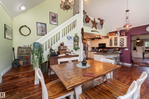 130 Lakeshore Drive, Rural Lac Ste. Anne County, AB - Indoor Photo Showing Dining Room