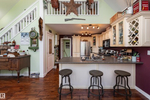 130 Lakeshore Drive, Rural Lac Ste. Anne County, AB - Indoor Photo Showing Other Room