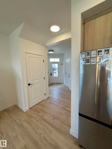29 Chartres Close, St. Albert, AB - Indoor